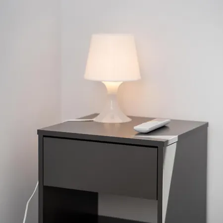 1 Bedroom Flat Next To Appartamento