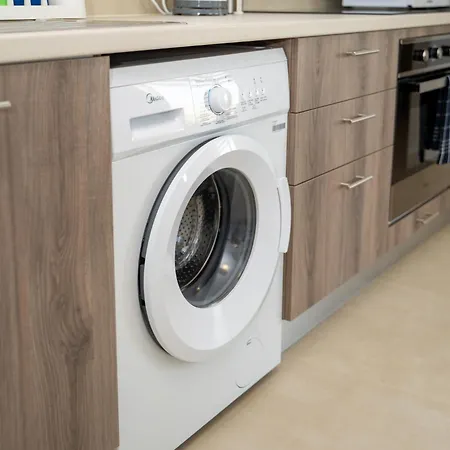 1 Bedroom Flat Next To * Aglantzia