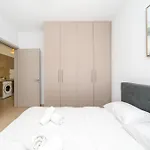 1 Bedroom Flat Next To * Aglantzia