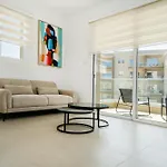 1 Bedroom Flat Next To Appartement