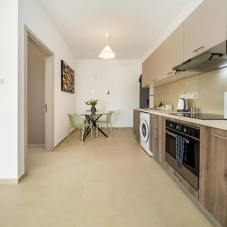 Apartament 1 Bedroom Flat Next To Aglantzia