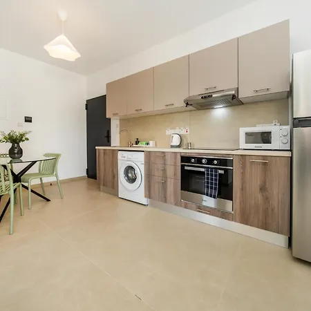 Apartment 1 Bedroom Flat Next To Aglantzia