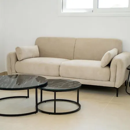 1 Bedroom Flat Next To * Aglantzia