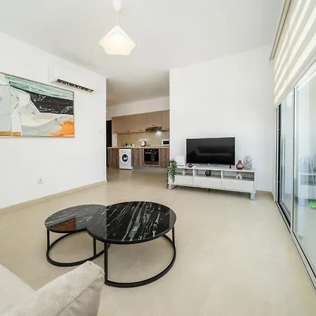 Apartament 1 Bedroom Flat Next To