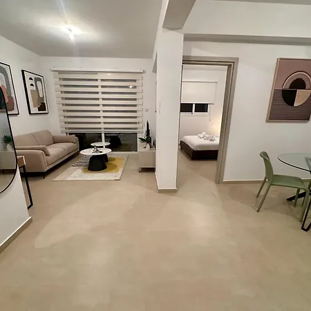 1 Bedroom Flat Next To * Aglantzia