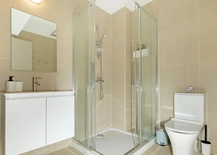 1 Bedroom Flat Next To * Aglantzia